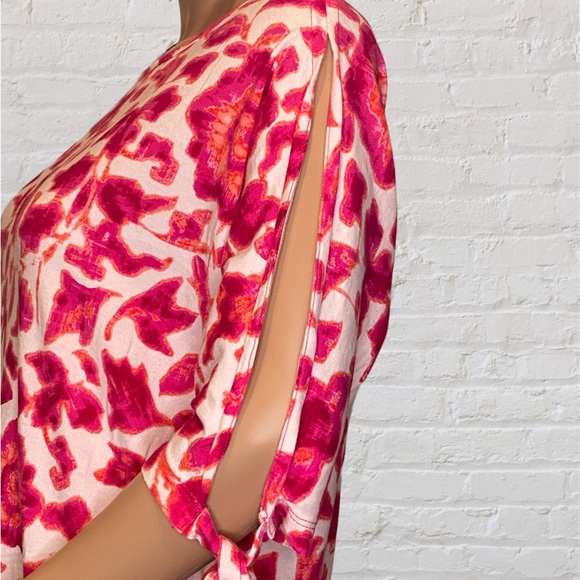 Anne Klein Sport Open Sleeves CrewNeck Magenta White Top Tee Shirt Sz Medium EUC - Picture 2 of 5